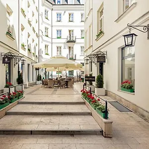 St. Andrew's Palace Apart Otel